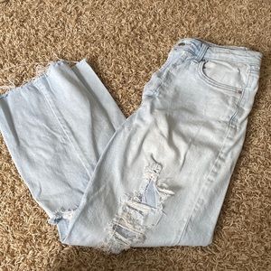 Blue straight-leg jeans
